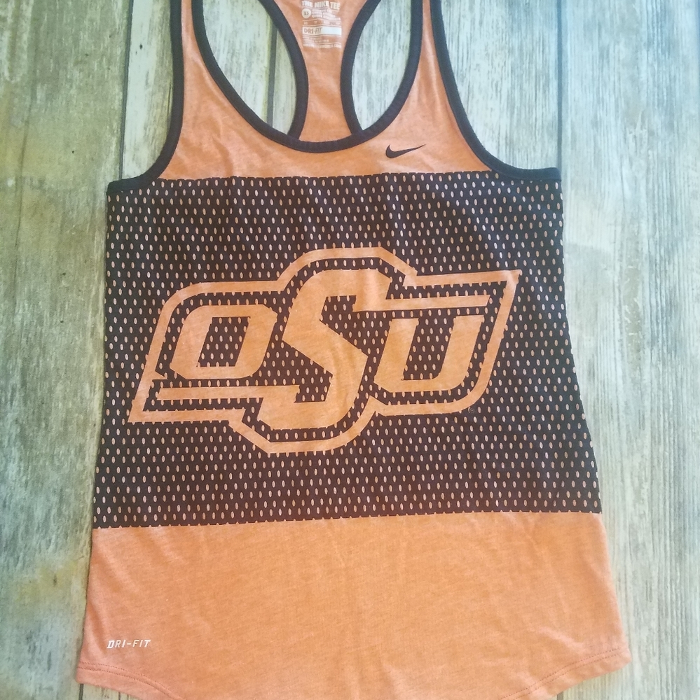 Nike tank